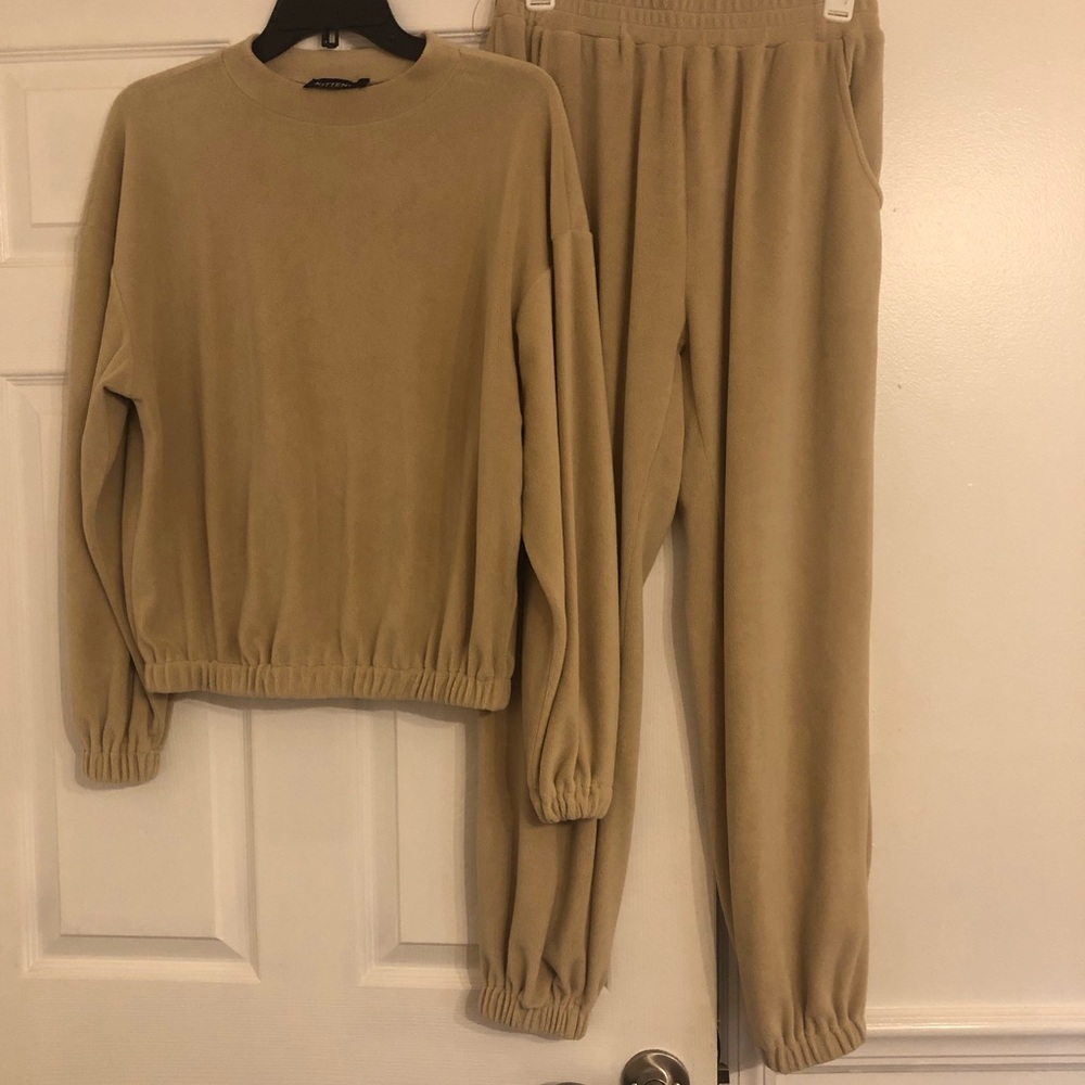 Kittenish 2 pc Set